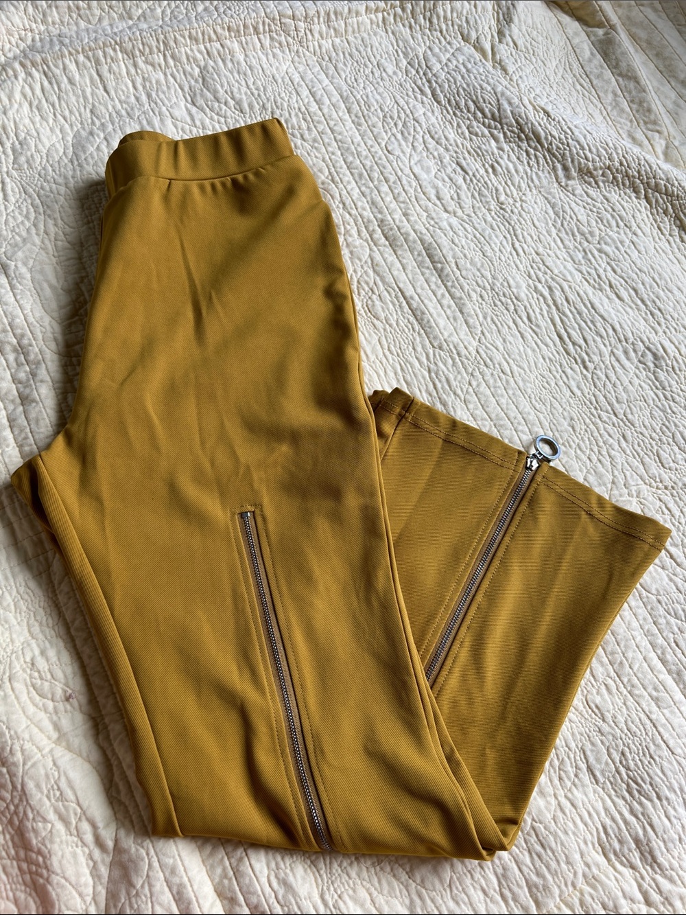 Tov Los Angelas Yellow Zip Front Crop Flare Pant